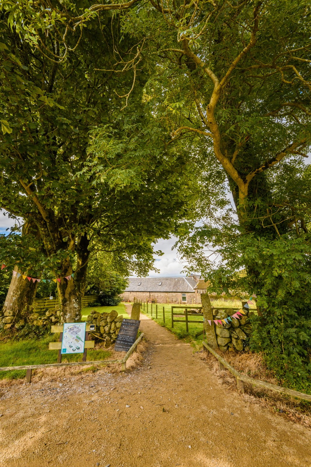 Path from car park to Courtyard